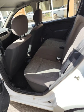 Dacia Sandero 1.6 бензин, става на газ, снимка 6