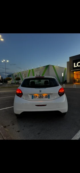Peugeot 208 1.2 PureTech Бензин, снимка 4