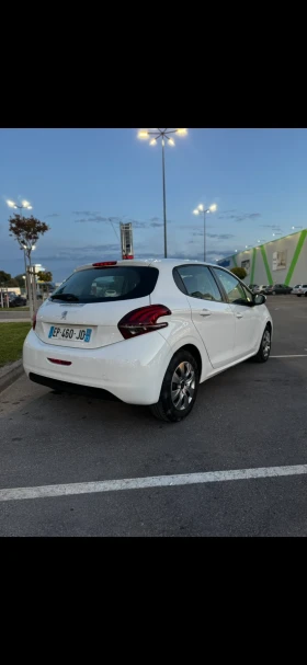 Peugeot 208 1.2 PureTech Бензин, снимка 5