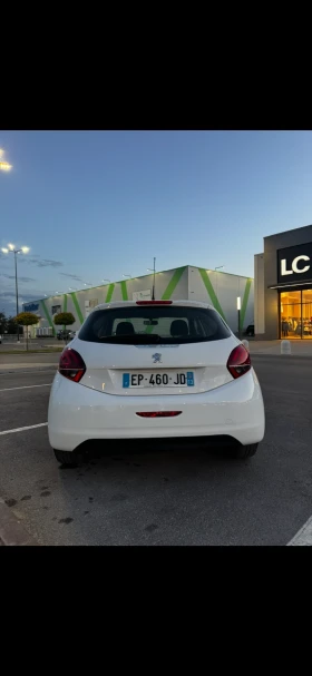 Peugeot 208 1.2 PureTech Бензин, снимка 3