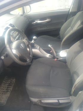 Toyota Auris - 2850 € / 5574.12 лв. - 70682581 11