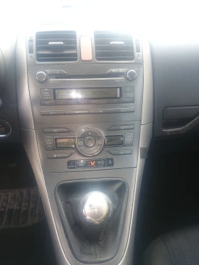 Toyota Auris - 2850 € / 5574.12 лв. - 70682581 13