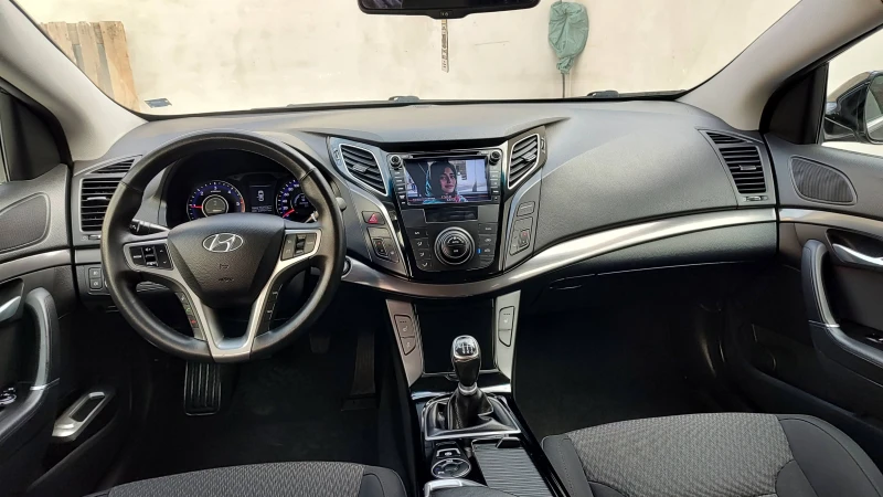 Hyundai I40 CRDI, снимка 9 - Автомобили и джипове - 48045520