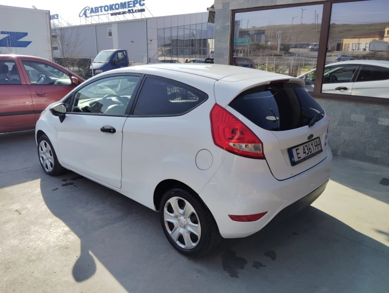 Ford Fiesta, снимка 11 - Автомобили и джипове - 48877673