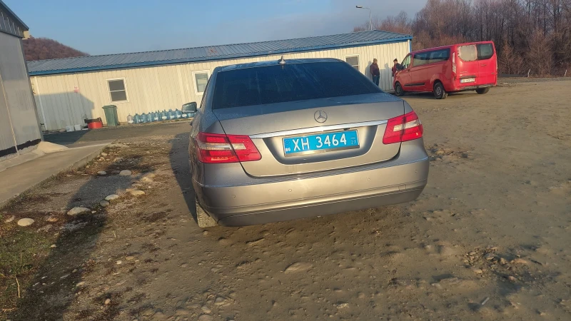 Mercedes-Benz E 250 Mercedes-Benz E 250 , снимка 7 - Автомобили и джипове - 48939996