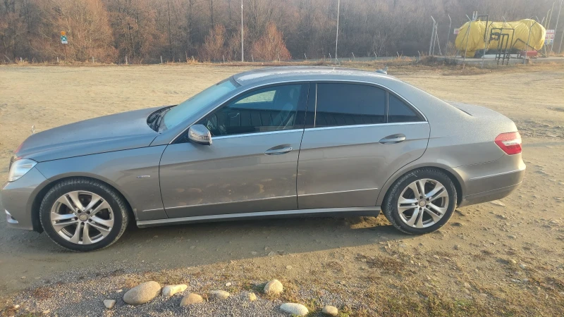 Mercedes-Benz E 250 Mercedes-Benz E 250 , снимка 2 - Автомобили и джипове - 48939996