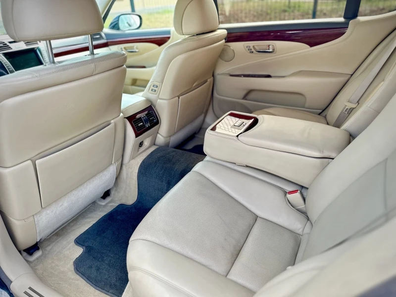 Lexus LS 600 LS600hL, снимка 10 - Автомобили и джипове - 51995806