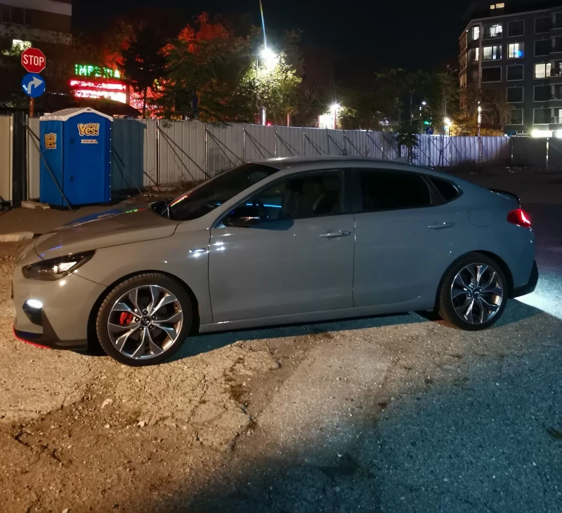 Hyundai I30 Fastback N-Line KEYLESS, NARDO-GREY, FLED KAМЕРА, снимка 16 - Автомобили и джипове - 52512213