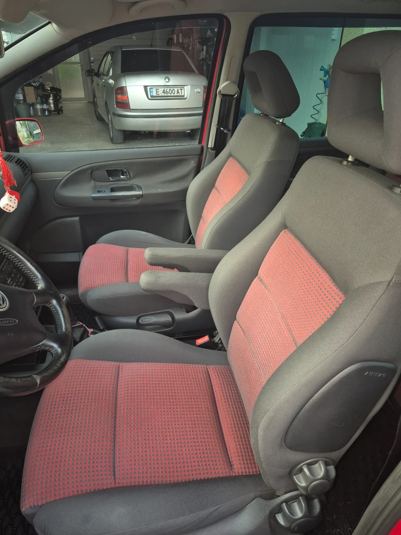 VW Sharan, снимка 9 - Автомобили и джипове - 51266379