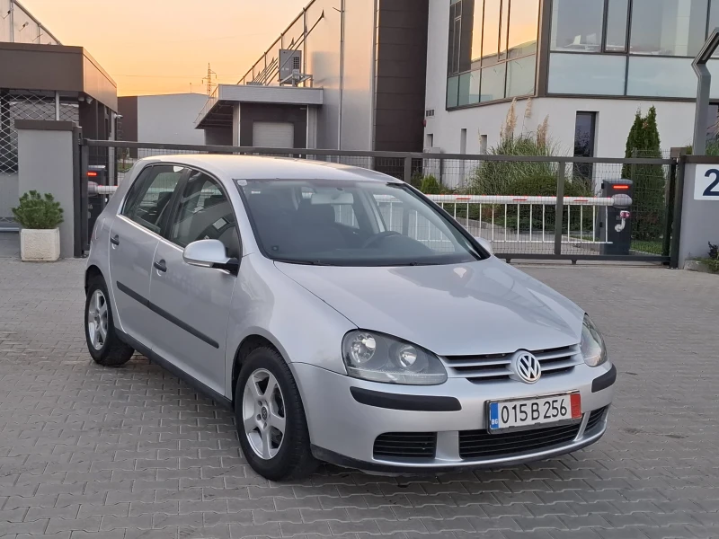 VW Golf 1.9TDI* (105кс)* KЛИМАТРОНИК* НАВИ* НОВ ВHОС* , снимка 9 - Автомобили и джипове - 52012312