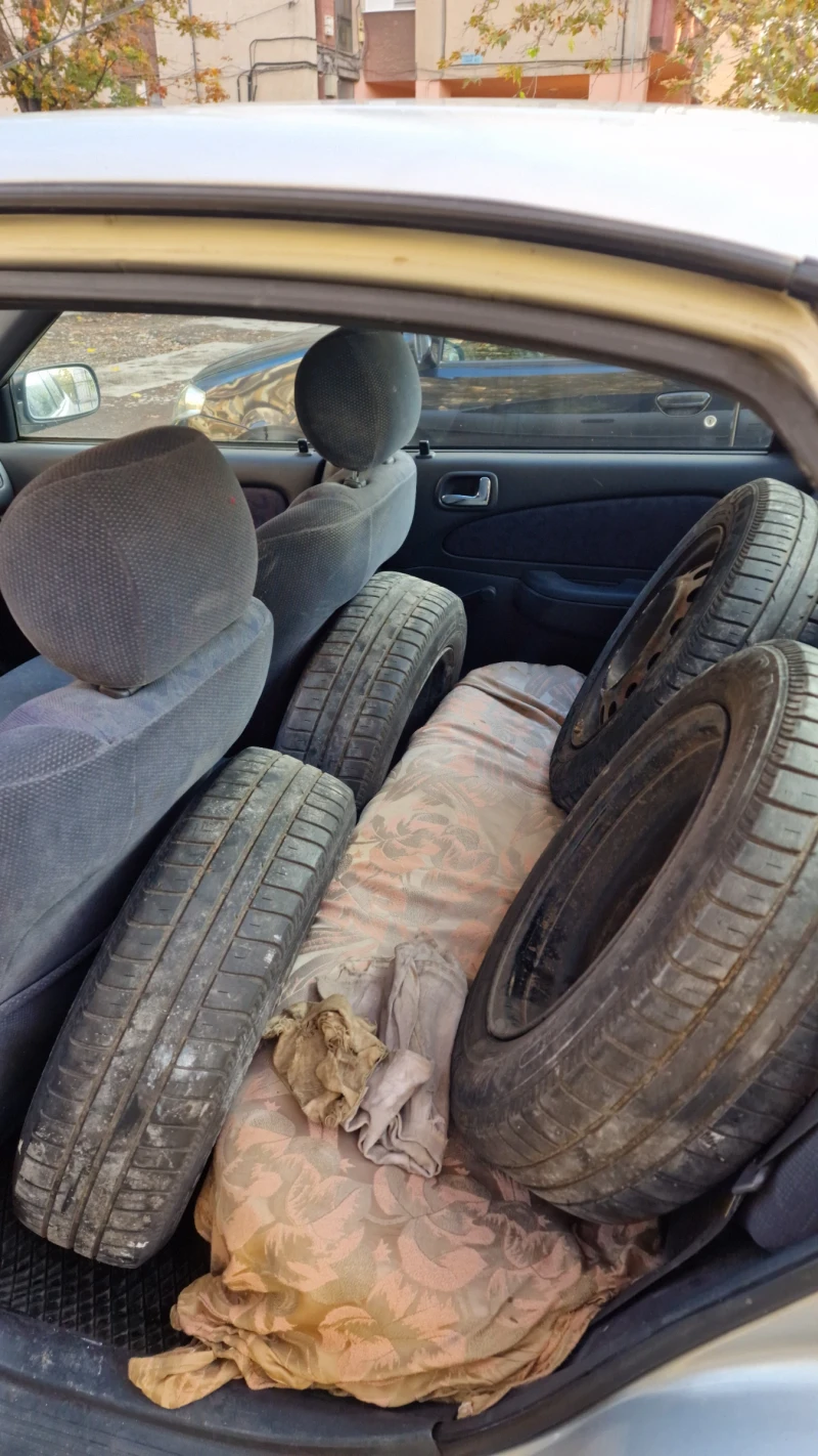 Toyota Corolla 1.4 vvti liftbac 4zz Е11, снимка 13 - Автомобили и джипове - 52297601