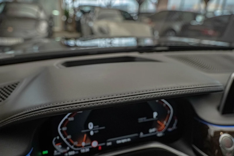 BMW 750 d/xDrive/Камера 360/RSE/HuD/Обдухване/Laser/Ambien, снимка 8 - Автомобили и джипове - 52312218