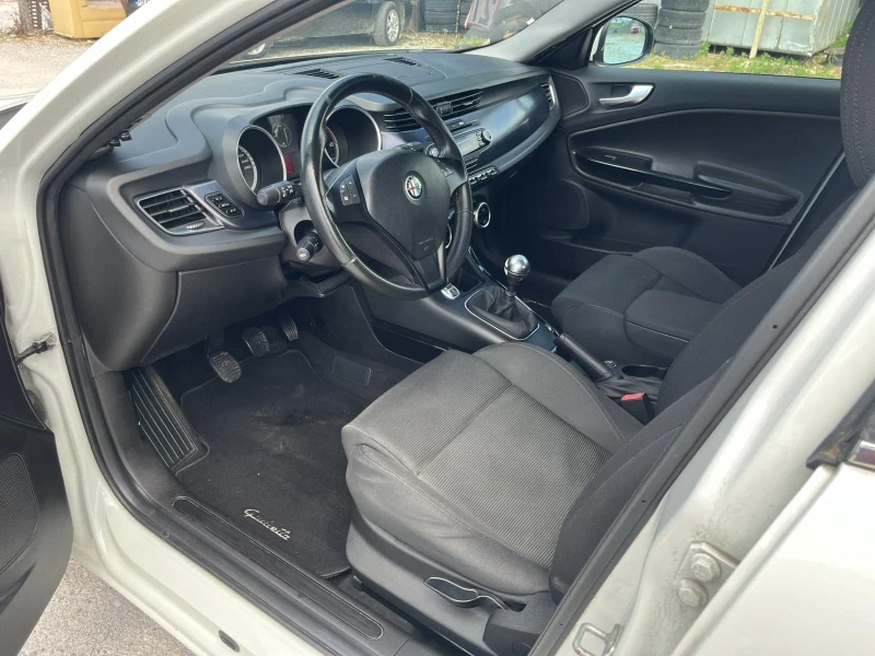 Alfa Romeo Giulietta 2.0JTDm 140 hp - ОБСЛУЖЕНА, снимка 6 - Автомобили и джипове - 52657258