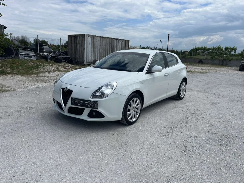 Alfa Romeo Giulietta 2.0JTDm 140 hp - ОБСЛУЖЕНА, снимка 2 - Автомобили и джипове - 52657258