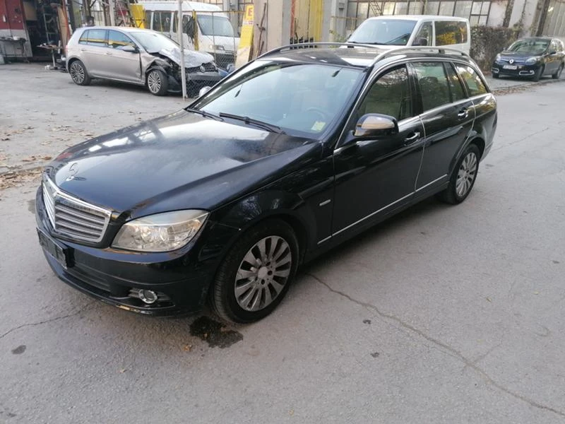 Mercedes-Benz C 200 2.0 DCI, снимка 1 - Автомобили и джипове - 36144187