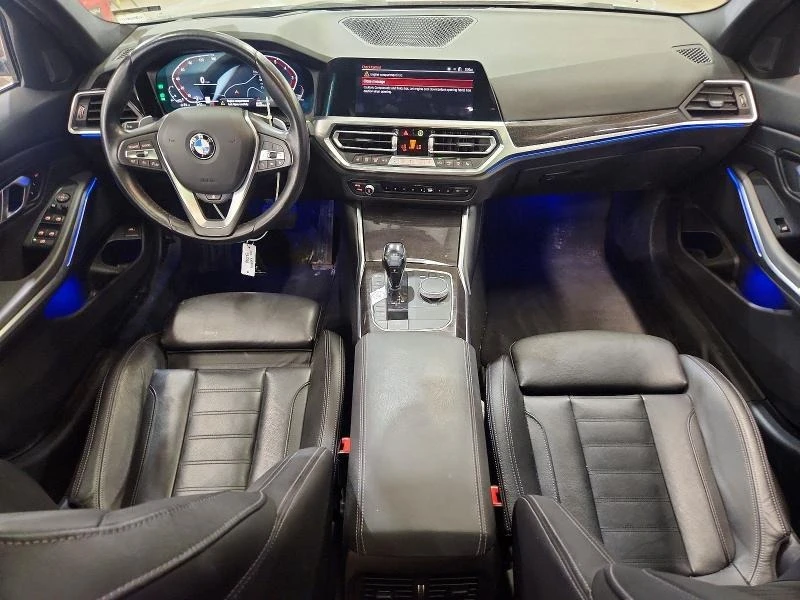 BMW 320, снимка 8 - Автомобили и джипове - 54720168