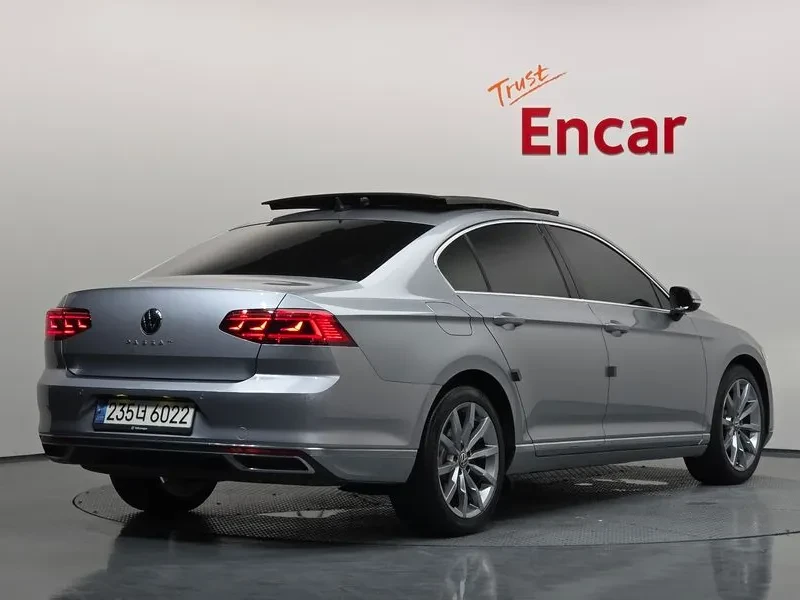 VW Passat 2.0 TDI PRESTIGE, снимка 3 - Автомобили и джипове - 55295701