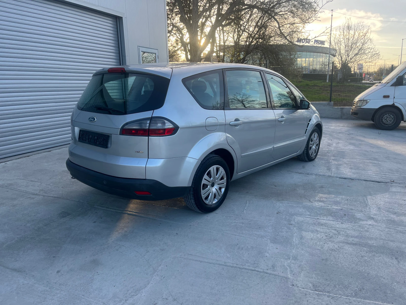 Ford S-Max 1.8 - изображение 6