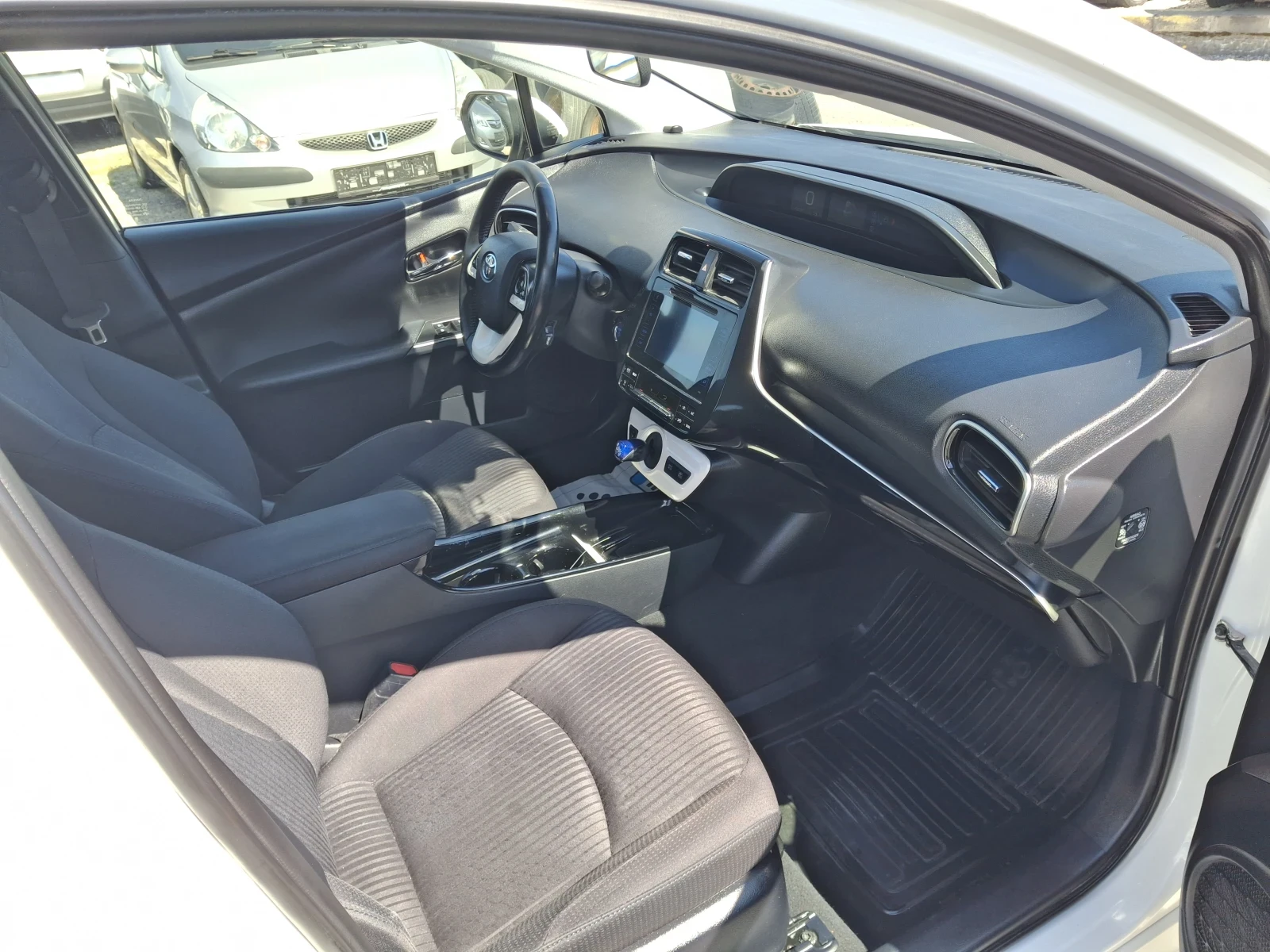 Toyota Prius Фаб.газ - изображение 8