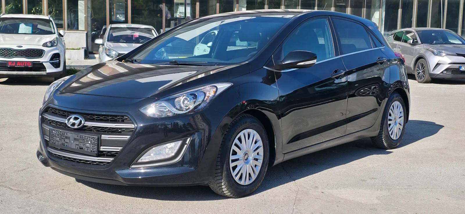 Hyundai I30 1.6 CRDI 110k.c UNIKAT EURO 6B - изображение 2