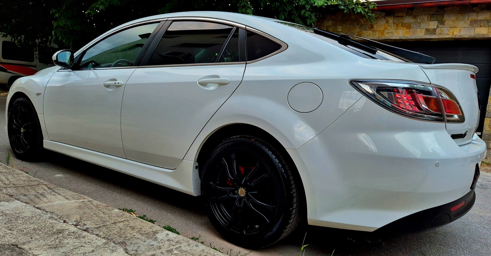 Mazda 3 2.2d-EXECUTIVE- navi- кожа-veriga-6скорости-japan  - изображение 2