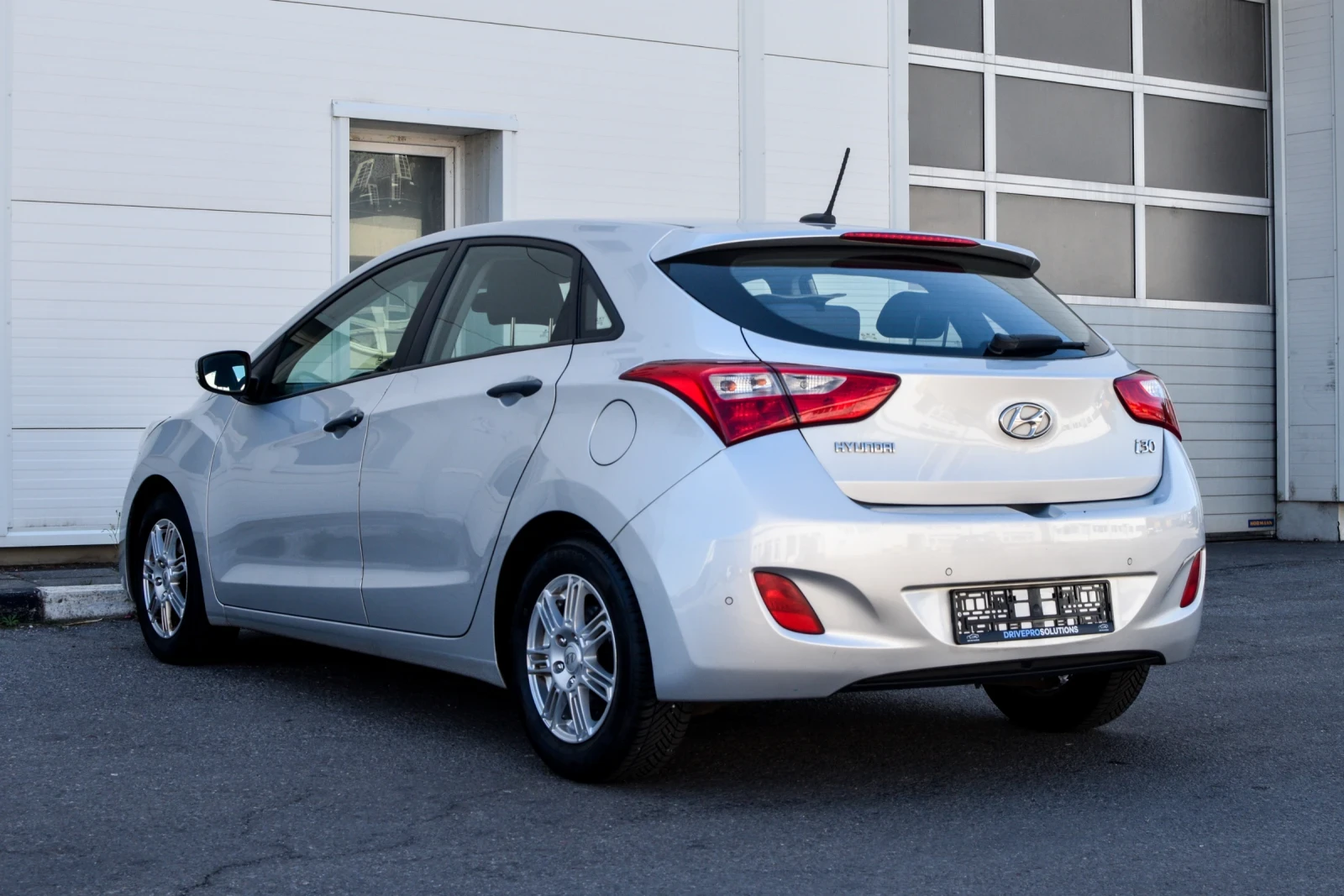 Hyundai I30 1.4i * Camera* * Navi*  - изображение 8