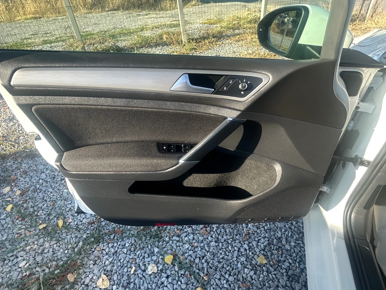 VW Golf 7   1.6TDI | Mobile.bg   11