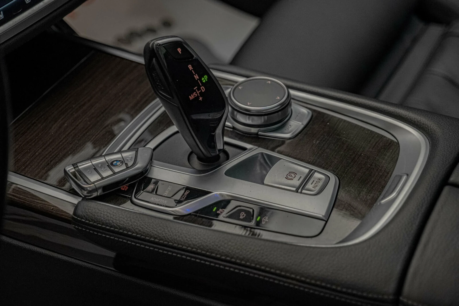 BMW 750 d/xDrive/ 360/RSE/HuD//Laser/Ambien | Mobile.bg   11