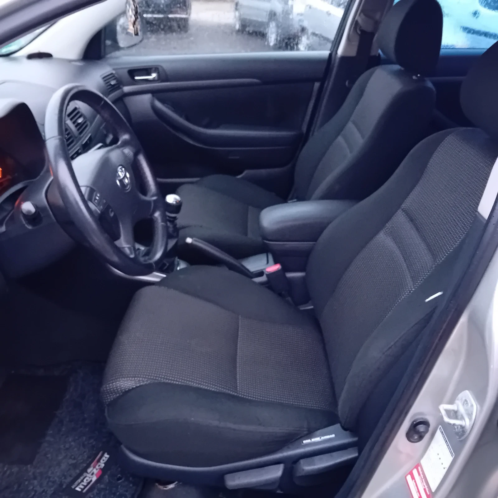 Toyota Avensis 2.0 d4d facelift  - изображение 7