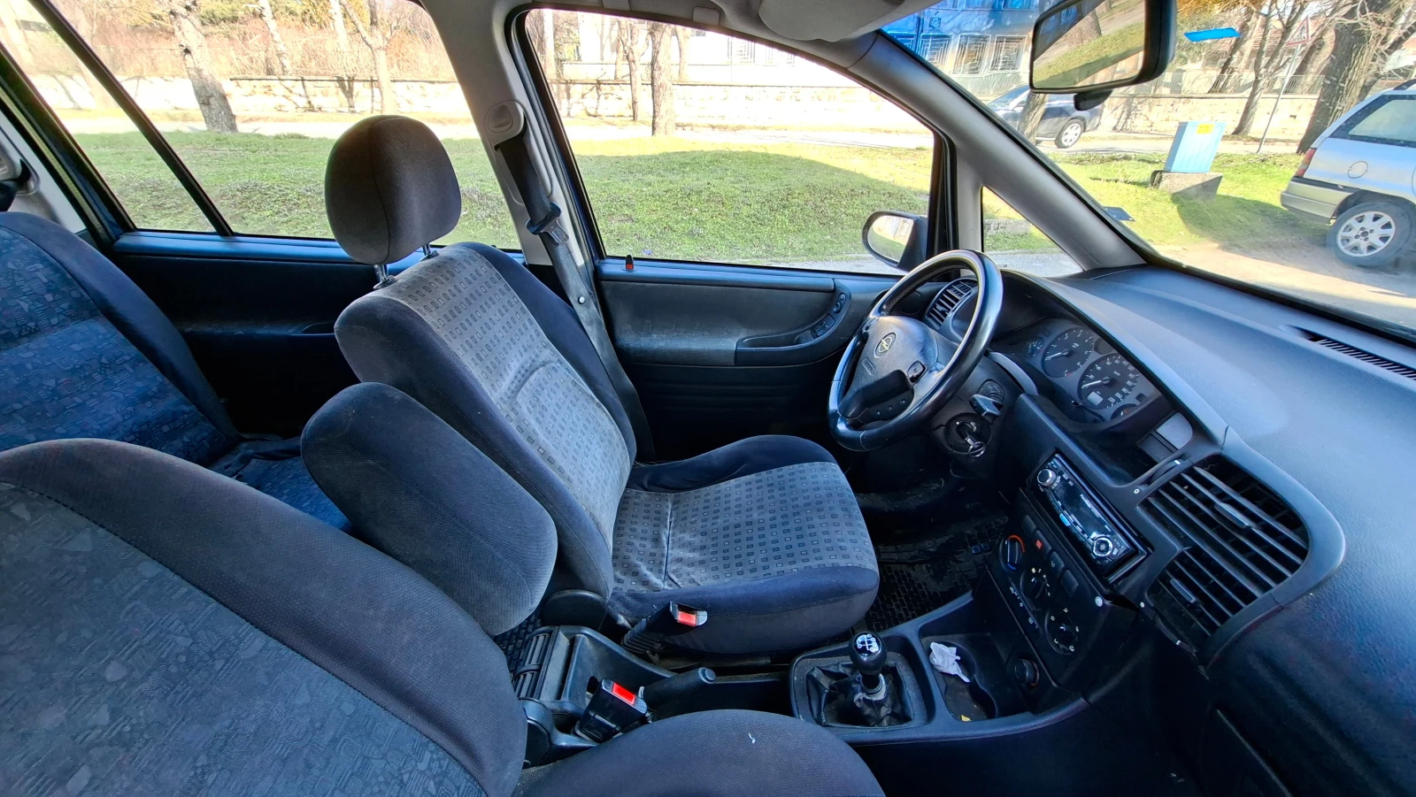 Opel Zafira, снимка 7 - Автомобили и джипове - 53820994