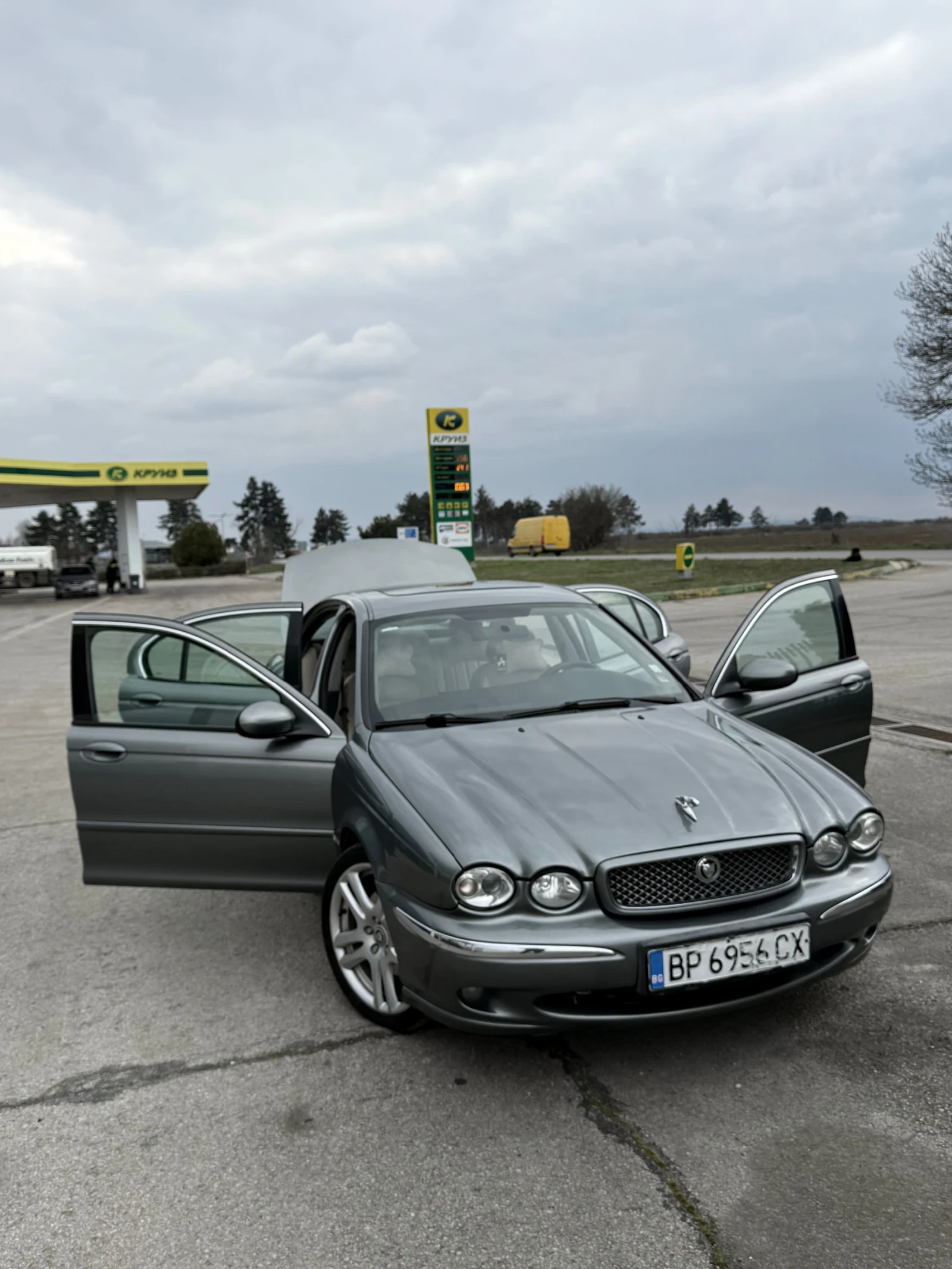 Jaguar X-type