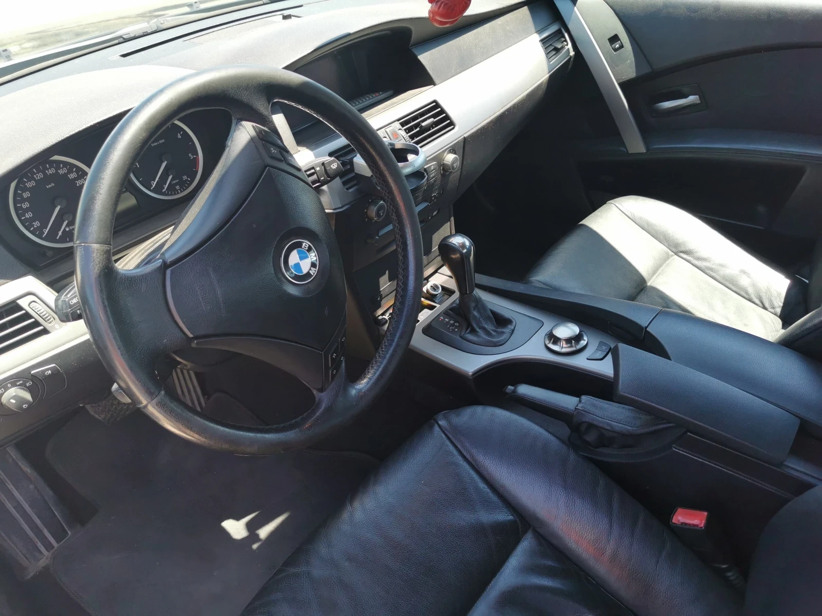 BMW 525 Е60, снимка 13 - Автомобили и джипове - 53958192