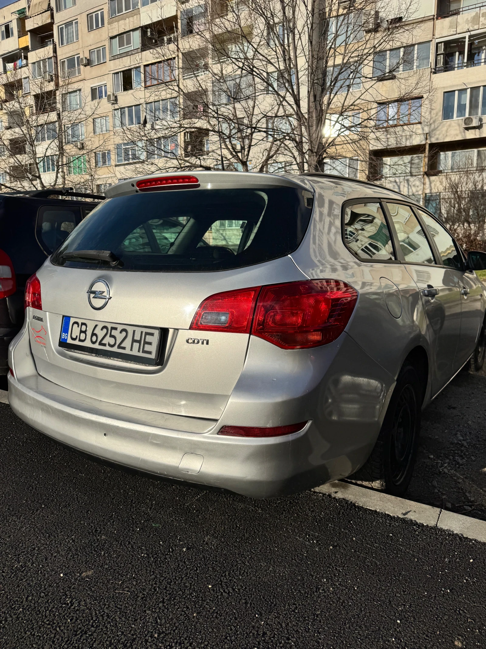 Opel Astra, снимка 4 - Автомобили и джипове - 53990945