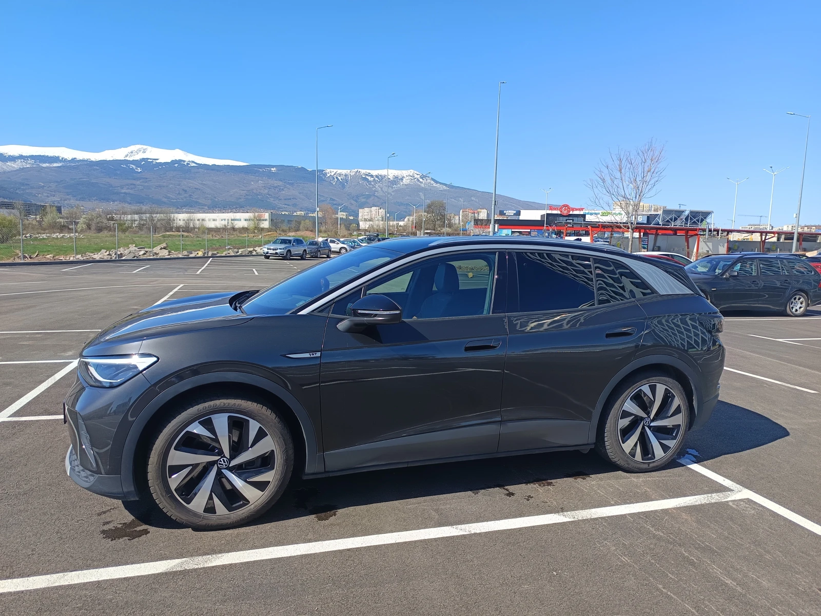 VW ID.4 1St Edition, снимка 2 - Автомобили и джипове - 54312861