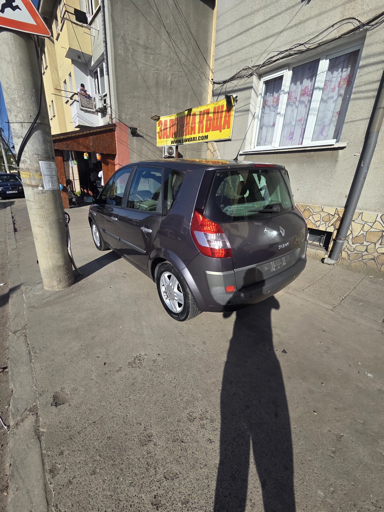 Renault Scenic, снимка 2 - Автомобили и джипове - 54334691