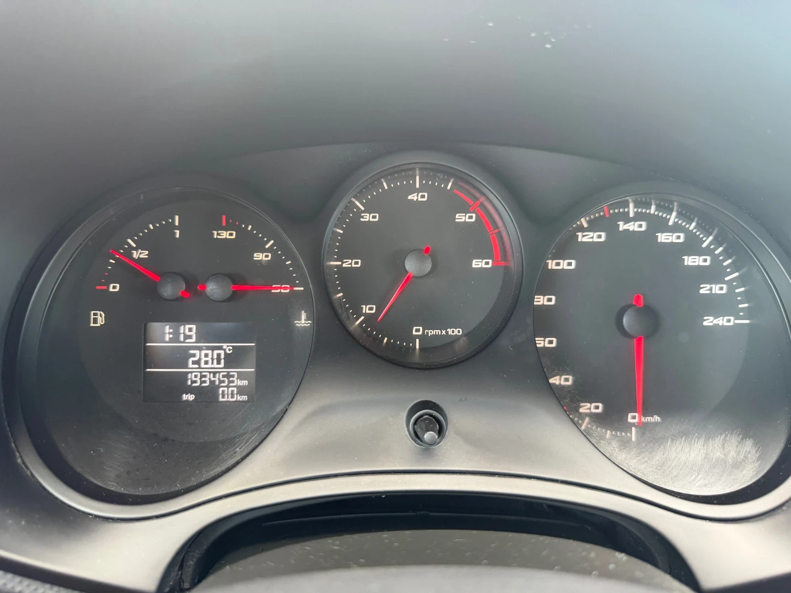 Seat Leon 1.6TDI-105PS, снимка 12 - Автомобили и джипове - 54530412