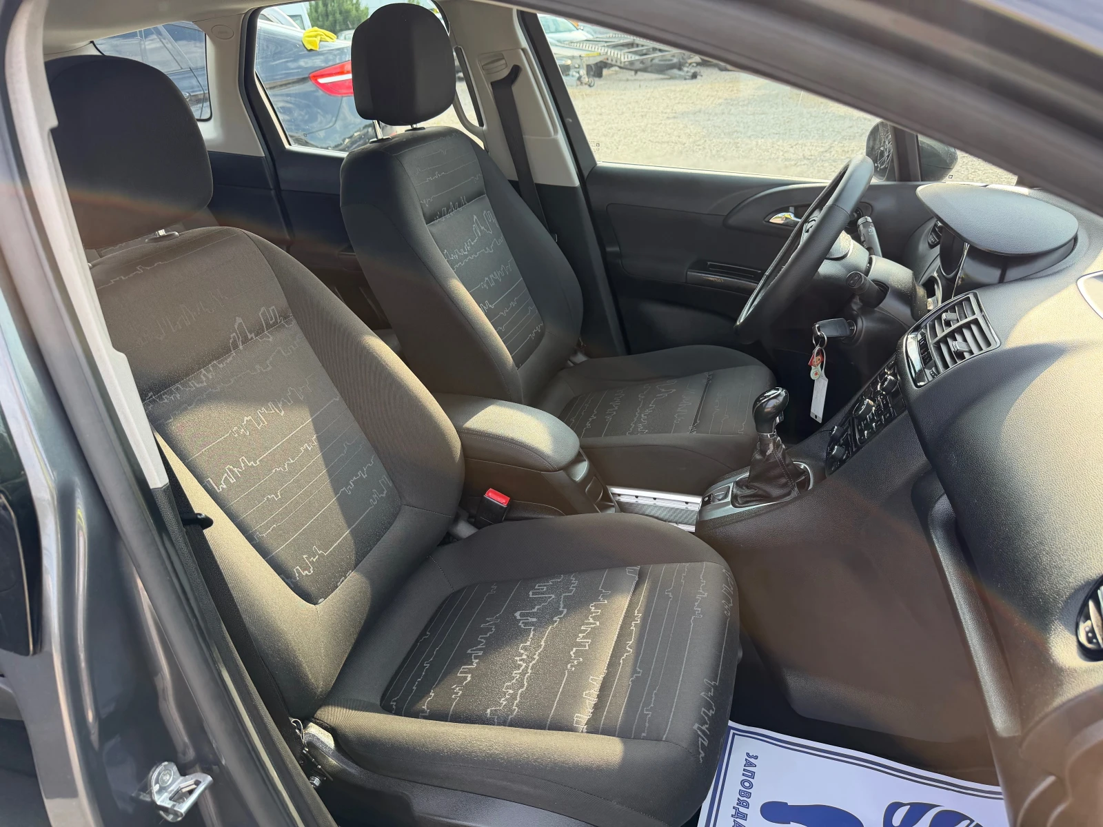 Opel Meriva, снимка 11 - Автомобили и джипове - 54673652