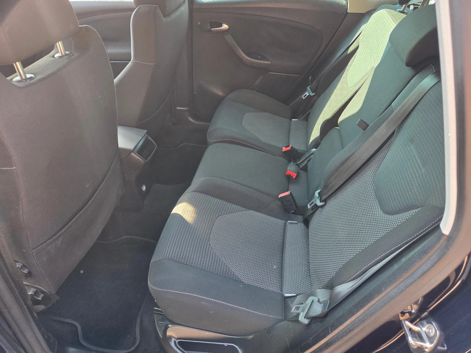 Seat Altea 2.0TDI/FREETRACK, снимка 9 - Автомобили и джипове - 55056340