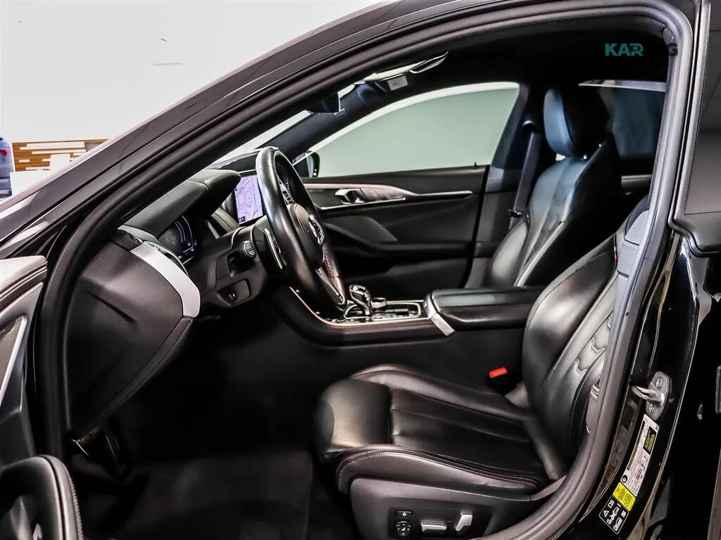 BMW M8 * XDRIVE* АвтоКредит * (ЦЕНА ДО БГ), снимка 7 - Автомобили и джипове - 55224358