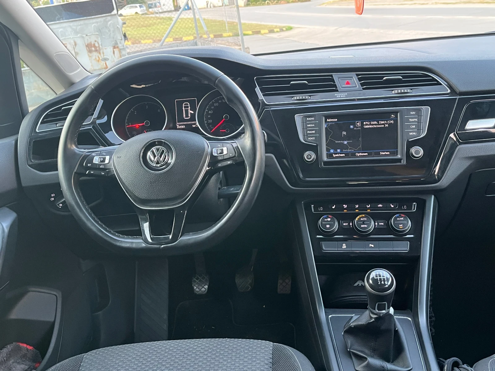 VW Touran 2.0TDI LeD SWISS | Mobile.bg � ����������� 13