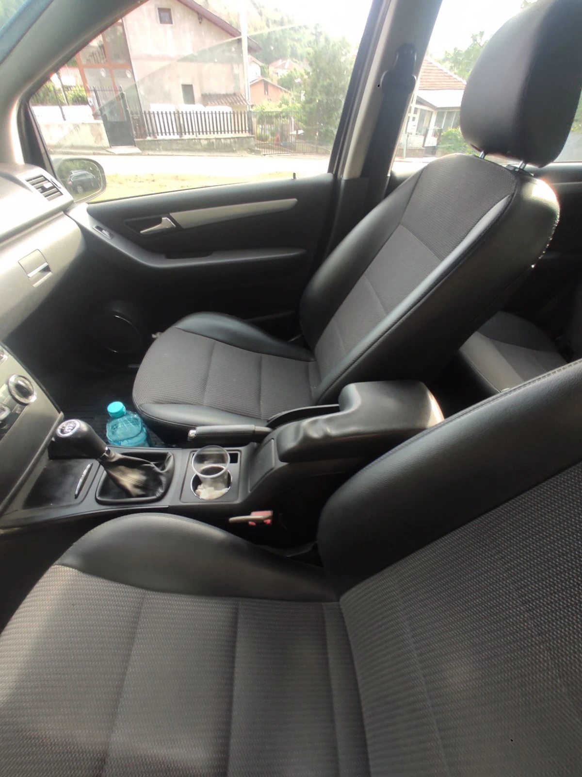 Mercedes-Benz A 180, снимка 8 - Автомобили и джипове - 55317713