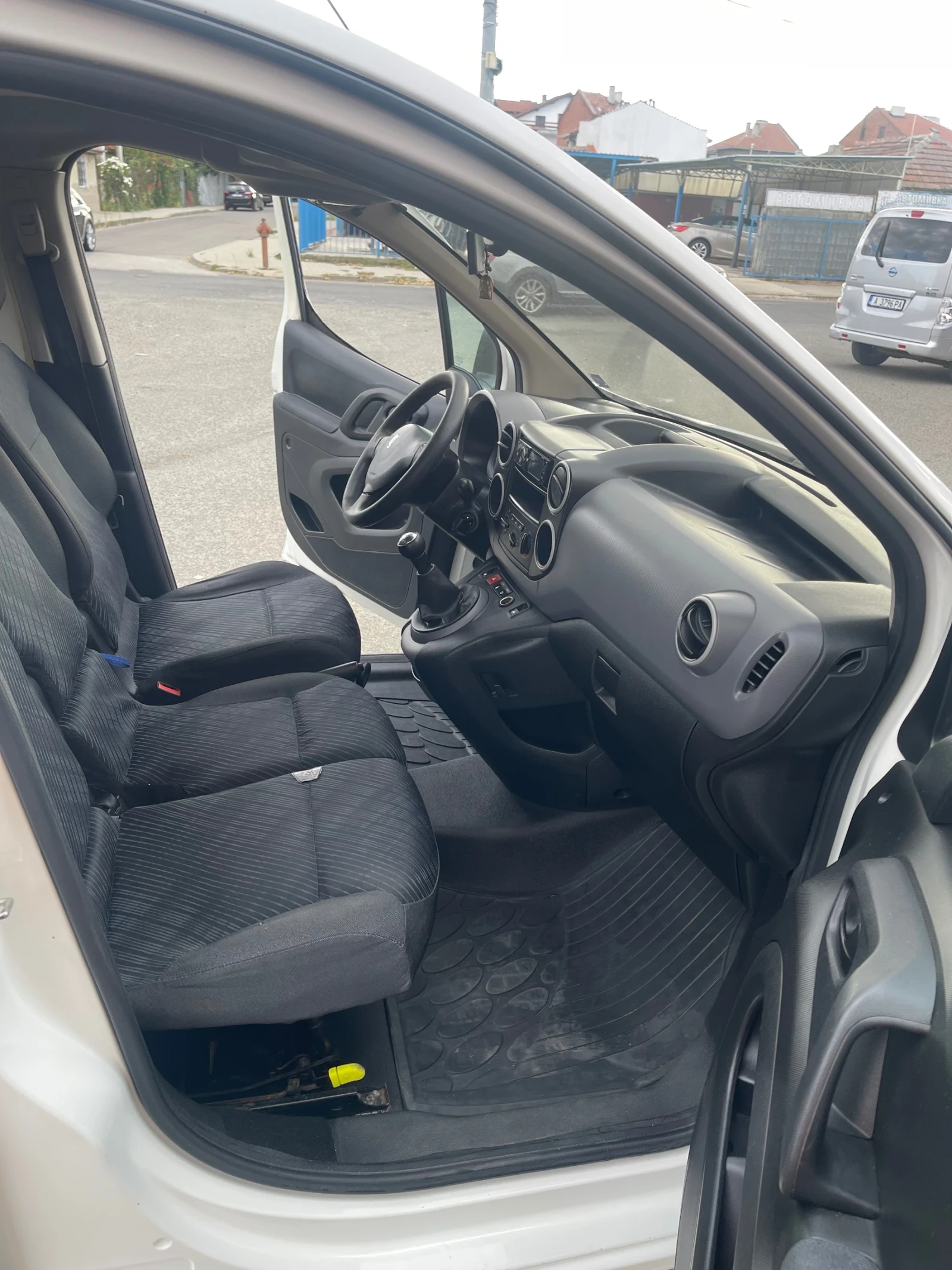 Peugeot Partner 1.6 HDI �������� ����� ���� | Mobile.bg � ����������� 11