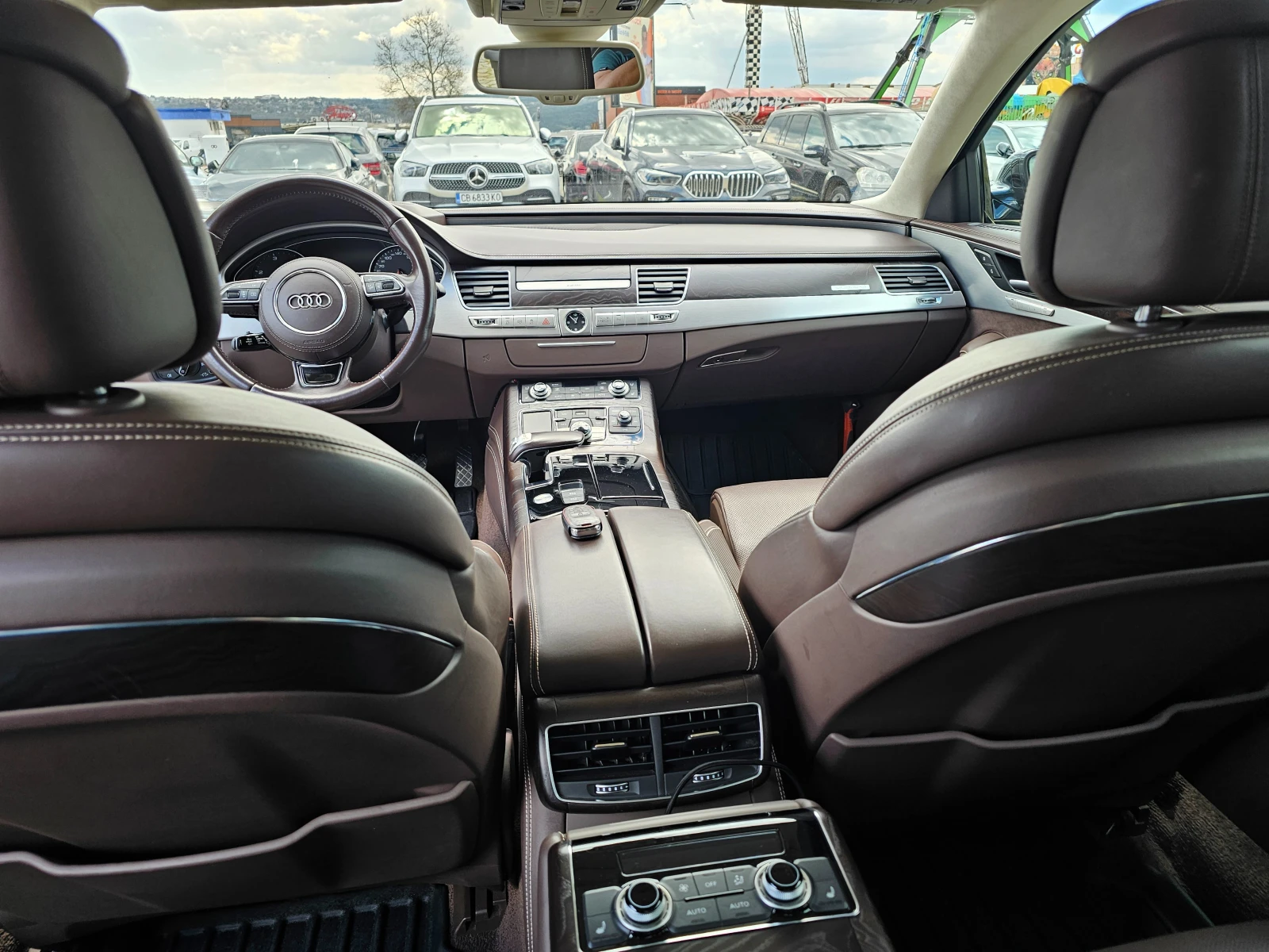 Audi A8, снимка 8 - Автомобили и джипове - 55846581