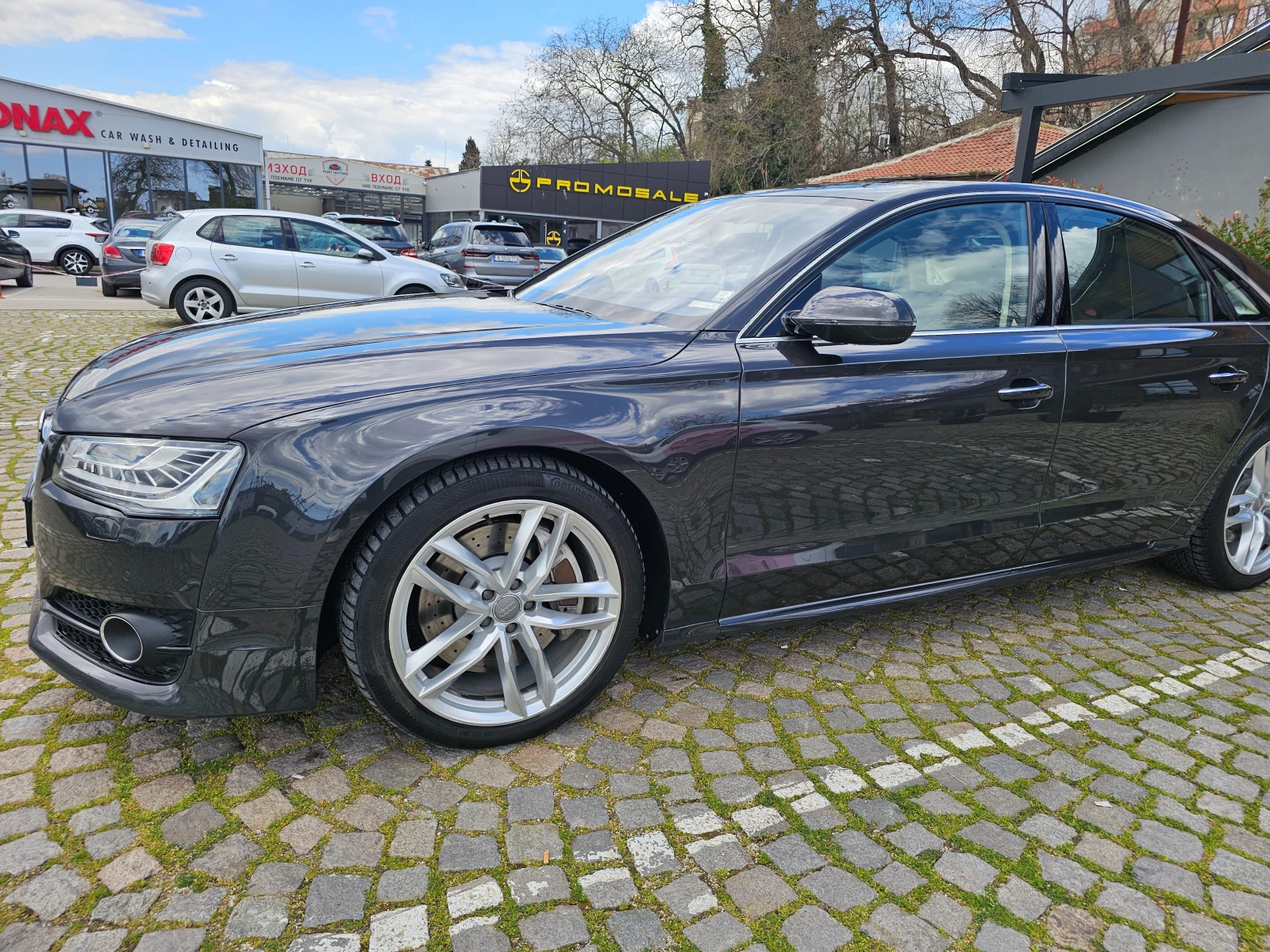 Audi A8