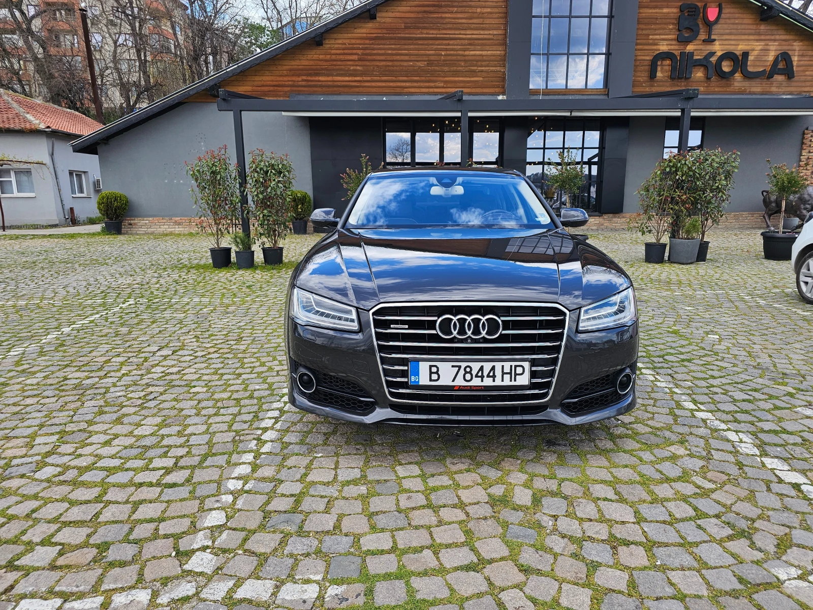 Audi A8, снимка 3 - Автомобили и джипове - 55846581