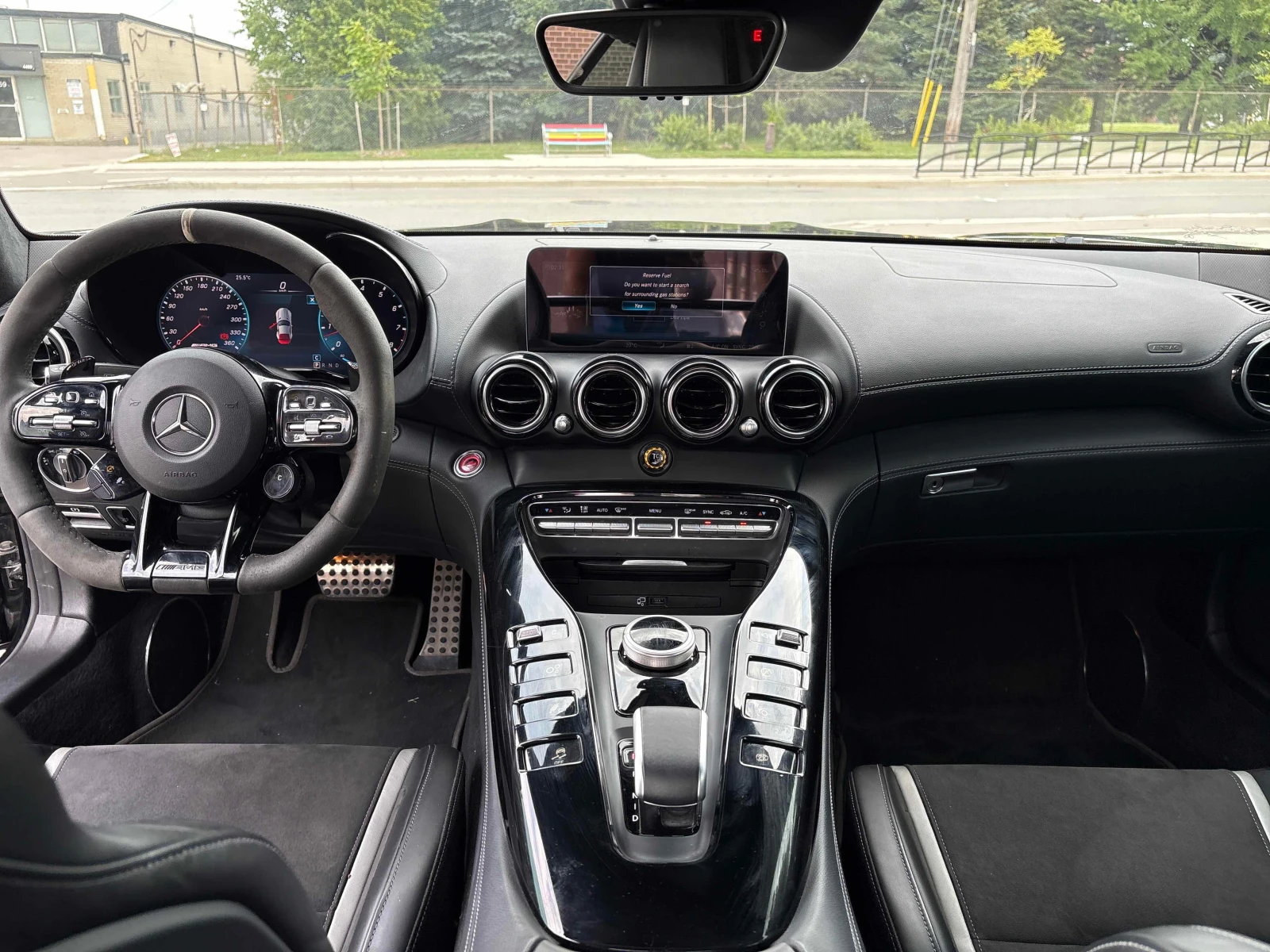 Mercedes-Benz AMG GT R * R* АВТОКРЕДИТ БЕЗ ПЪРВОНАЧАЛНА ВНОСКА* , снимка 9 - Автомобили и джипове - 55873267
