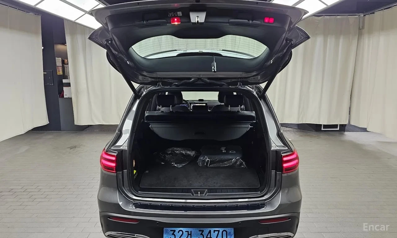 Mercedes-Benz EQB * EQB300 4MATIC AMG Line * ЦЕНА ДО БГ, снимка 15 - Автомобили и джипове - 55885969