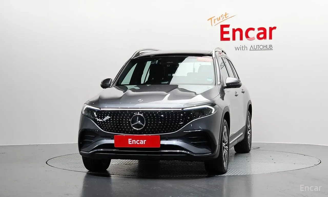 Mercedes-Benz EQB * EQB300 4MATIC AMG Line * ЦЕНА ДО БГ, снимка 3 - Автомобили и джипове - 55885969