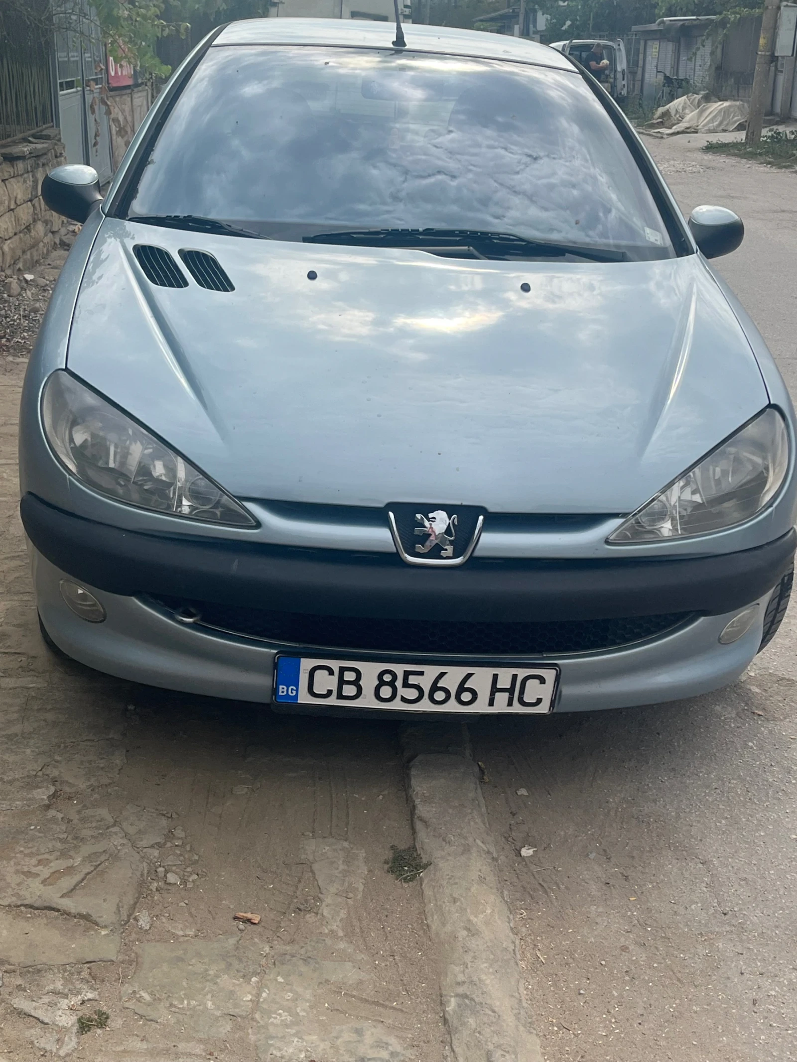 Peugeot 206