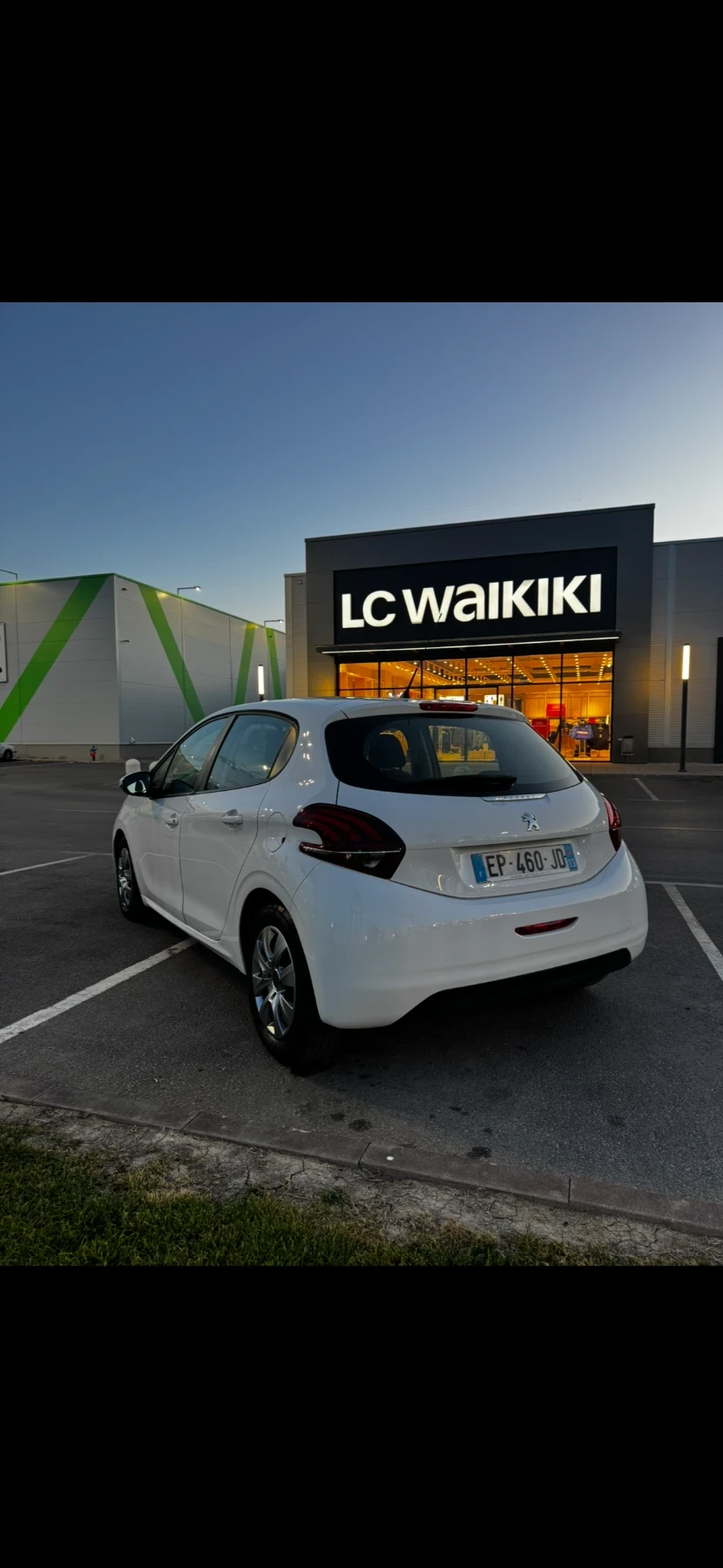 Peugeot 208 1.2 PureTech Бензин, снимка 2 - Автомобили и джипове - 56220420